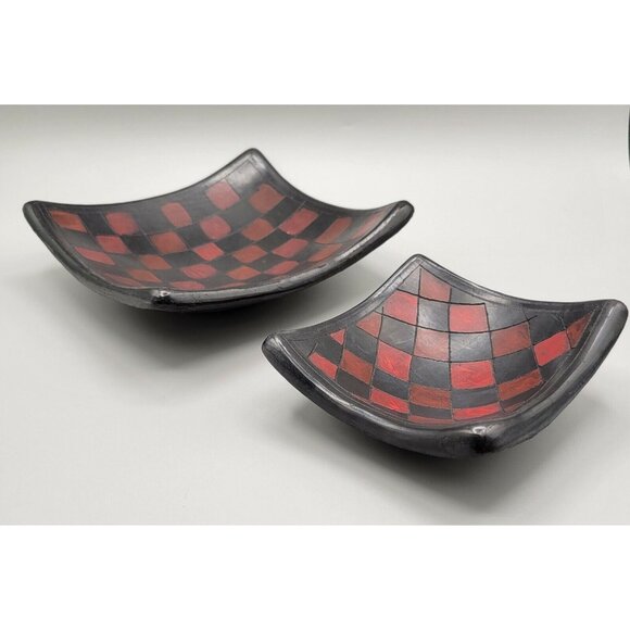 Art Pottery Checkerboard Pattern Bowls Red Black Matte Finish Set of Two - Picture 3 of 9